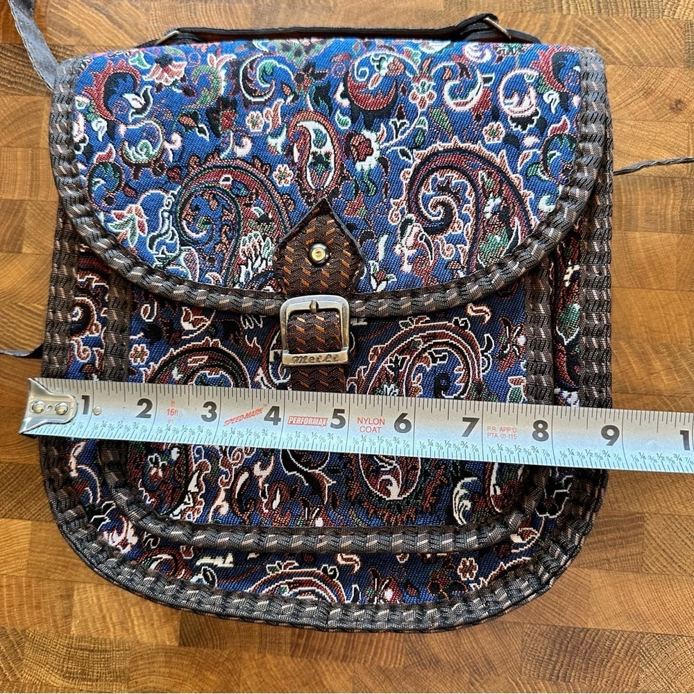Paisley Patterned Crossbody Bag - Picture 4 of 7